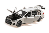 BMW i5 M60 TOURING 2024 - White Metallic 1:18