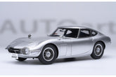Toyota 2000 GT - silver 1:18
