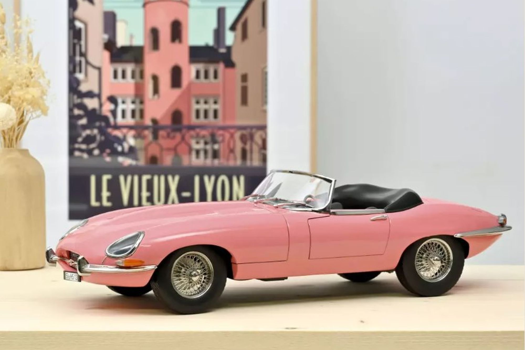 Jaguar E-Type Cabriolet 1962 - rosé 1:12 – Thomas Langejürgen