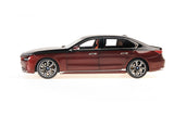 BMW i7 (2022) - black metallic/red metallic