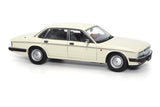 Jaguar Daimler XJ6 (XJ40) - 1986 - Glacier White 1:18