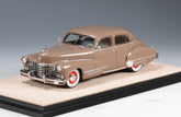 1942 Cadillac Sixty Special - Pawnee beige 1:43