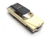 Cadillac DeVille Wagon (1972) - Personal car from Elvis Presley - creme/black 1:43