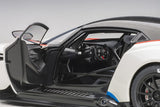 Aston Martin Vulcan 2015 - stratus white with blue 1:18