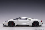 Ford GT 2017 - frozen white 1:18