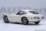 Toyota 2000GT 1967 - white 1:18