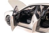 BMW i7 M70 (G70) 2024 - White Metallic 1:18