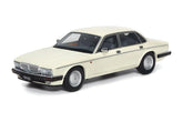 Jaguar Daimler XJ6 (XJ40) - 1986 - Glacier White 1:18