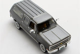 Chevrolet Suburban 1981 - grey met. 1:43