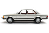 Ford Granada 2.8 Ghia (1978) - silver met. 1:18