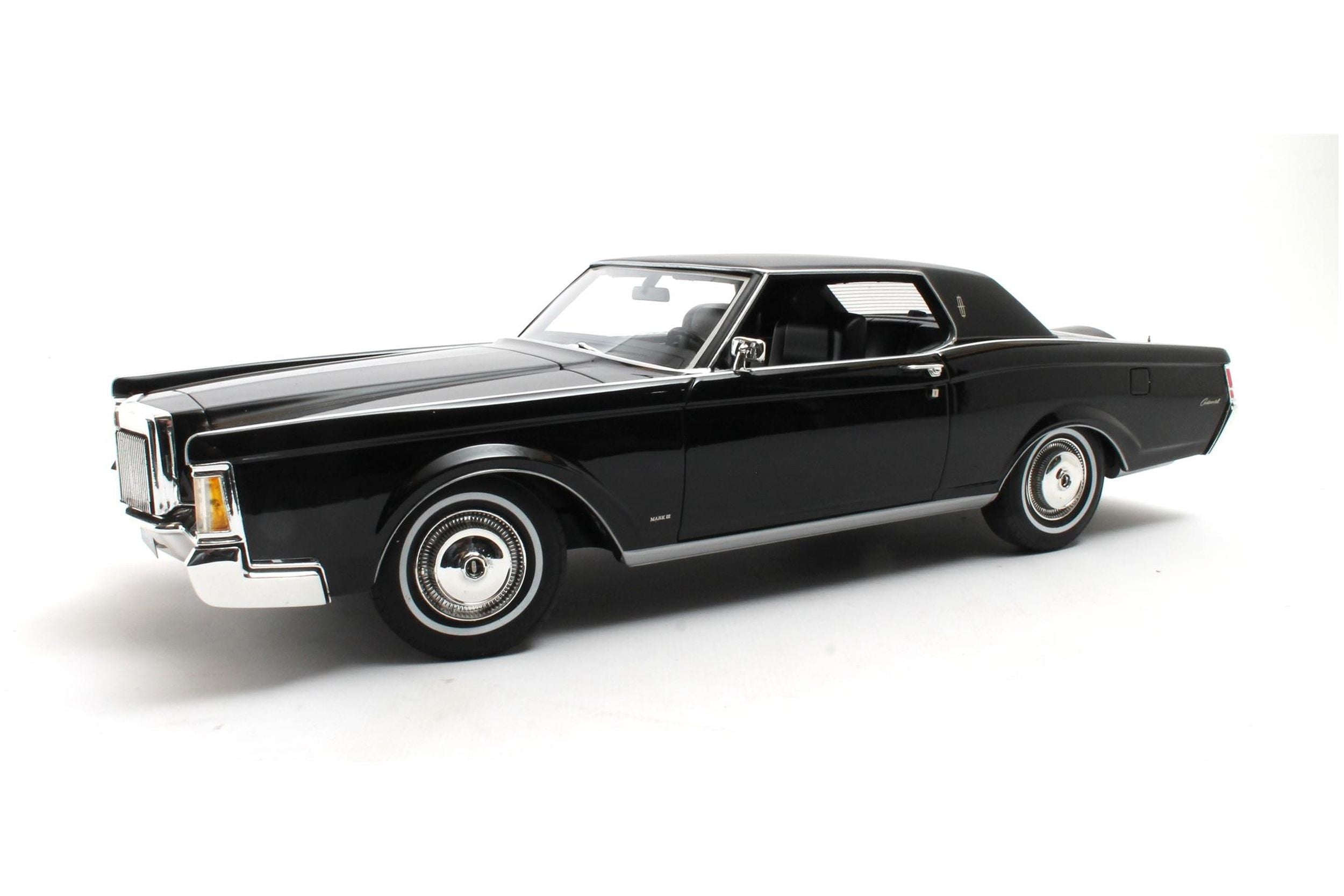 Lincoln Continental Mark III (1971) - black 1:18 – Thomas Langejürgen