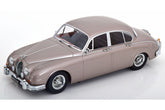 Jaguar MK II 3.8 LHD (1959) - pearl-silver 1:18