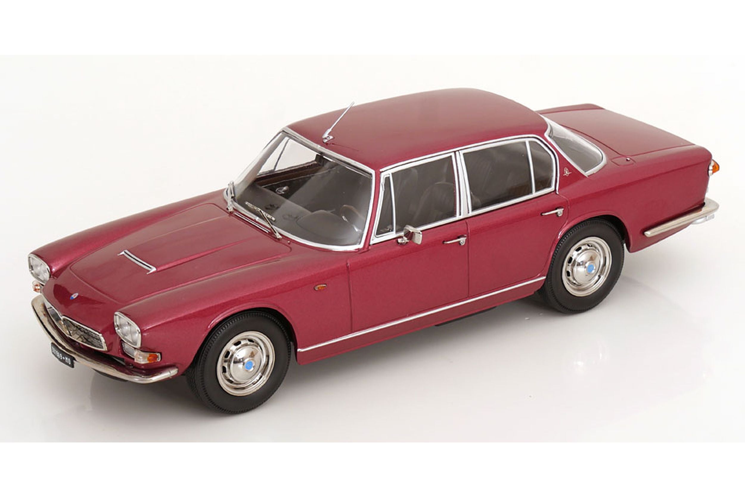 Maserati Quattroporte I (1965) - red met. 1:18 – Thomas Langejürgen