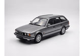 BMW 5er (E34) Touring (1991) - grey 1:18