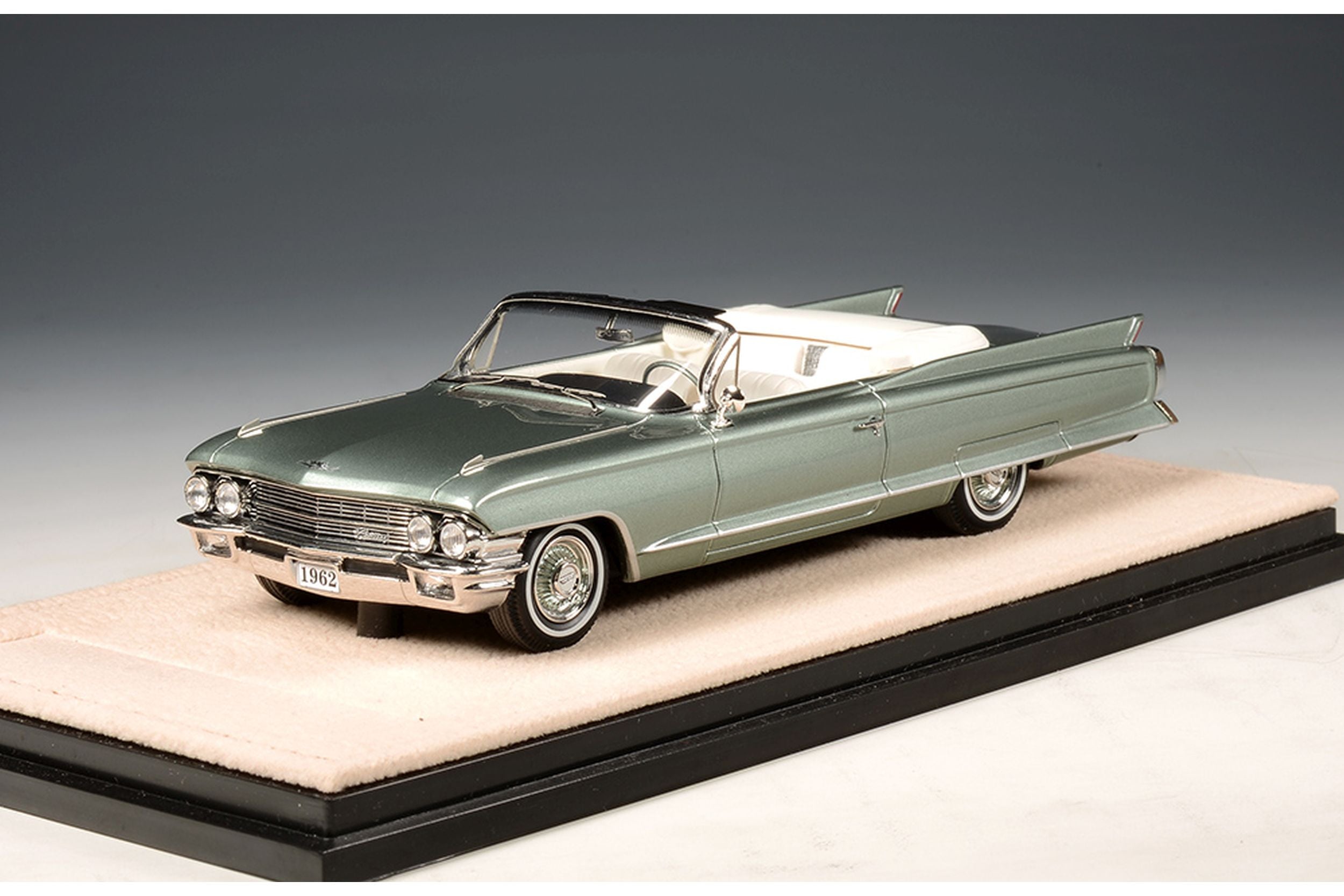 1962 Cadillac 62 Cabriolet (open roof) - sage green poly 1:43
