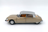 Citroën DS23 Pallas 1972 - sable metallise / silver top 1:18