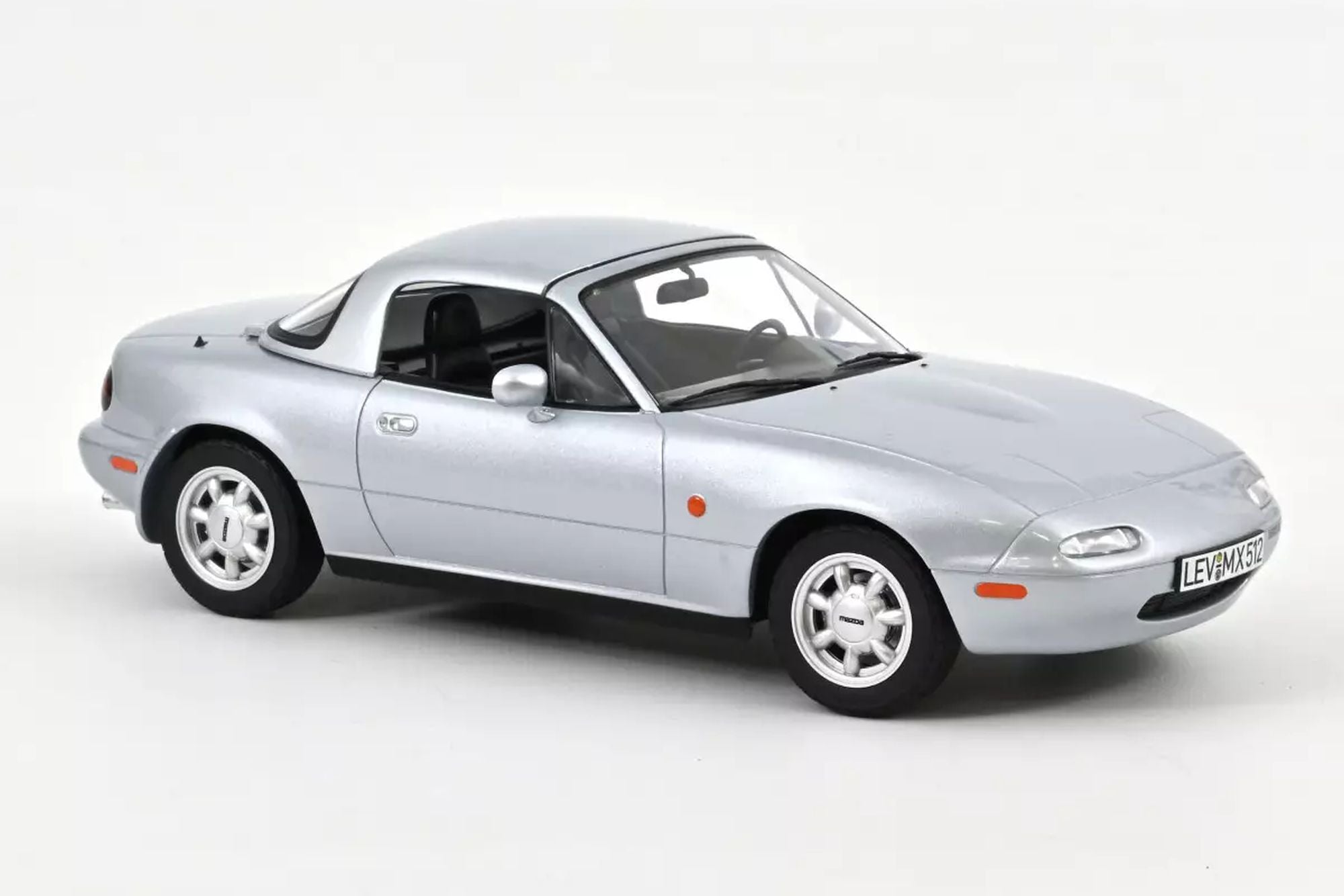 Mazda MX-5 1989 - silver 1:18 – Thomas Langejürgen