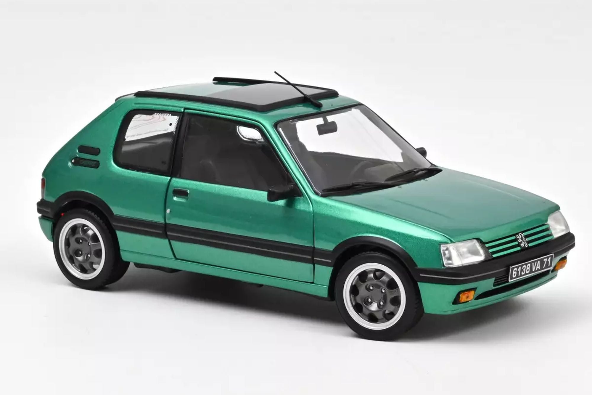 Peugeot 205 GTi Griffe with windowroof 1991 - green 1:18 – Thomas