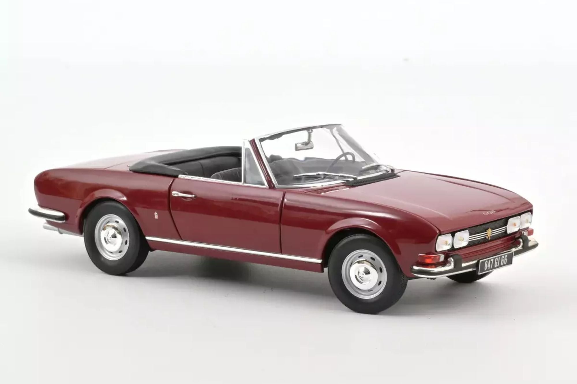 Peugeot 504 Cabriolet 1969 - Andalou Red 1:18 – Thomas Langejürgen
