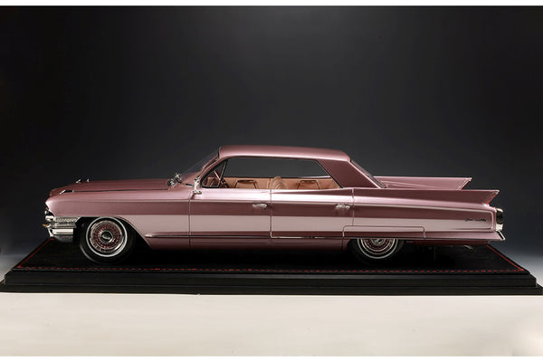 1962 Cadillac Sedan de Ville - heather metallic 1:18