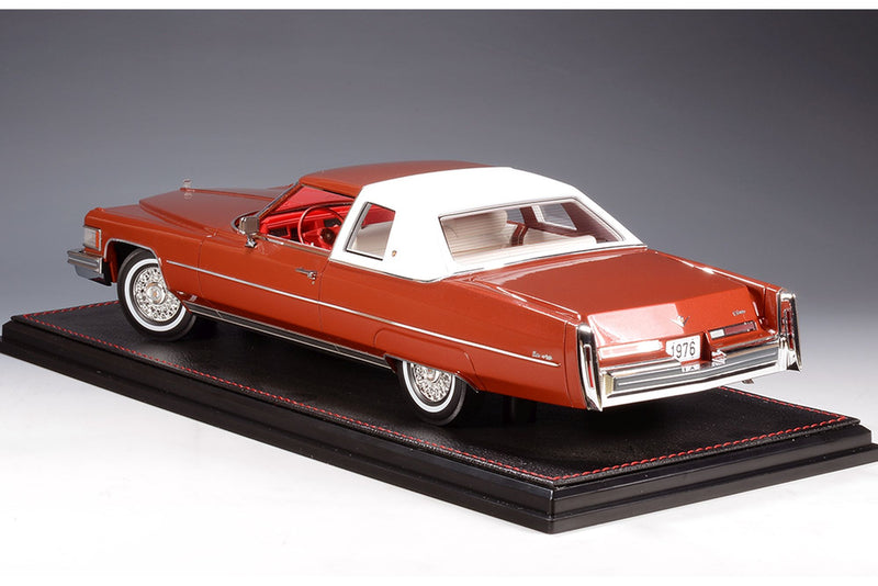 1976 Cadillac Coupe de Ville - Amberglow Metallic 1:18