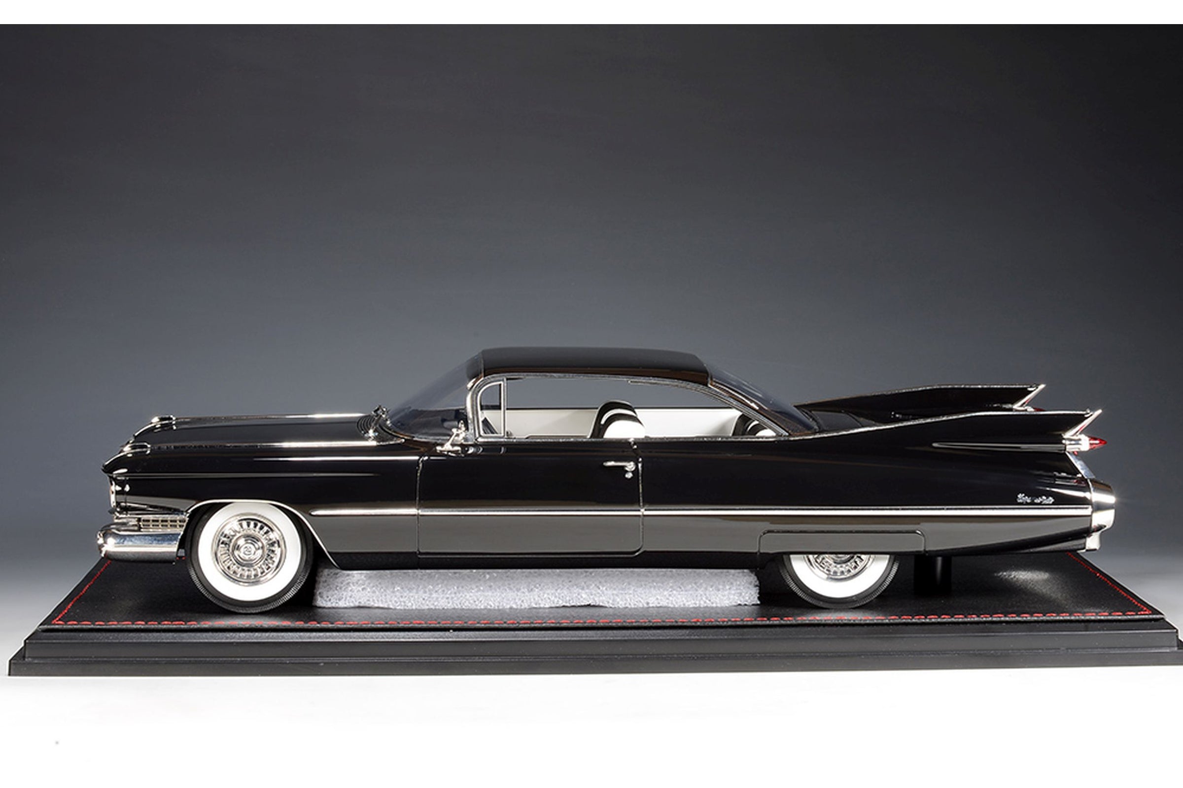 1959 Cadillac Coupe Deville - black 1:18 – Thomas Langejürgen