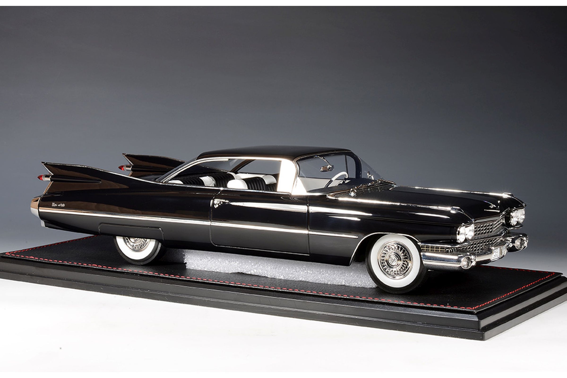 1959 Cadillac Coupe Deville - black 1:18 – Thomas Langejürgen