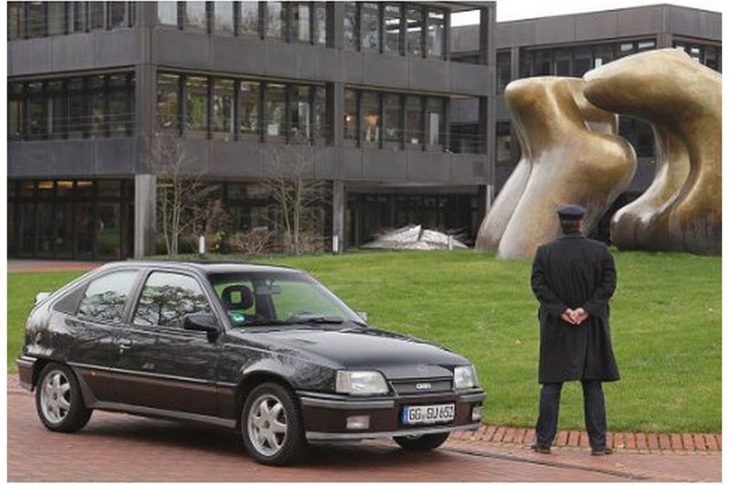 Opel Kadett GSi (1991) - black met. 1:18