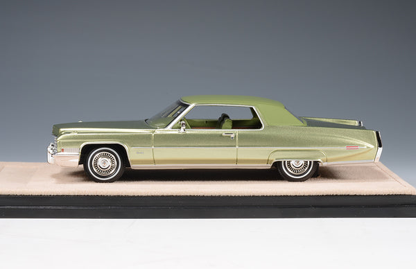 1971 Cadillac Coupe DeVille - Cypress Green Metallic 1:43
