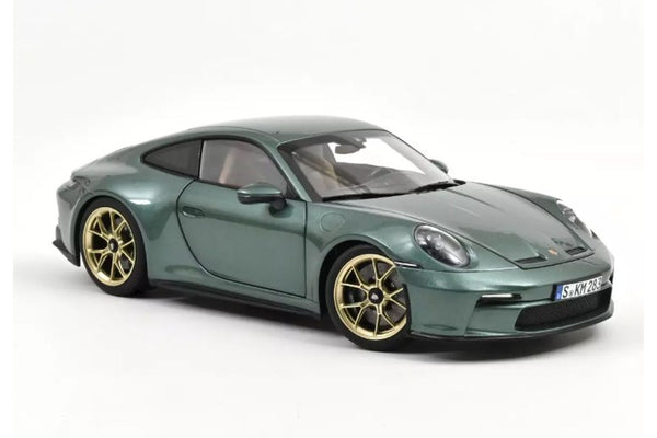 Porsche 911 (992) GT3 with Touring Package 2021 - Malachite Green met. 1:18