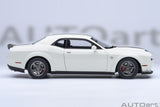 Dodge Challenger SRT Super Stock 2023 - knuckle white 1:18