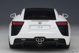 Lexus LFA 2010 - whitest white/carbon black 1:18