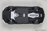 Lexus LFA 2010 - whitest white/carbon black 1:18