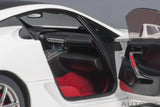 Lexus LFA 2010 - whitest white/carbon black 1:18