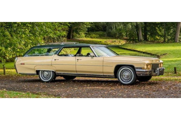 Cadillac DeVille Wagon (1972) - Personal car from Dean Martin - creme/green 1:43