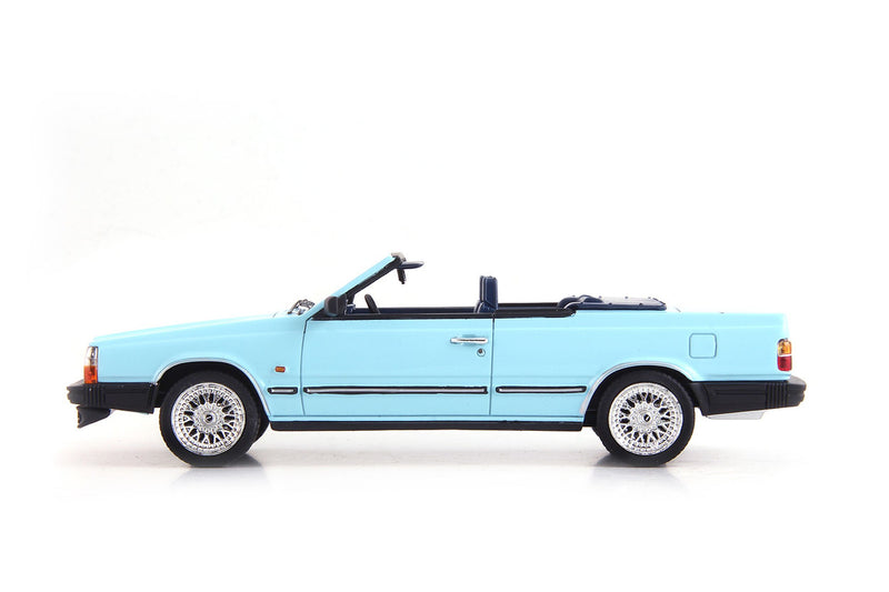 Volvo 760 GLE Mellberg - light blue 1:43