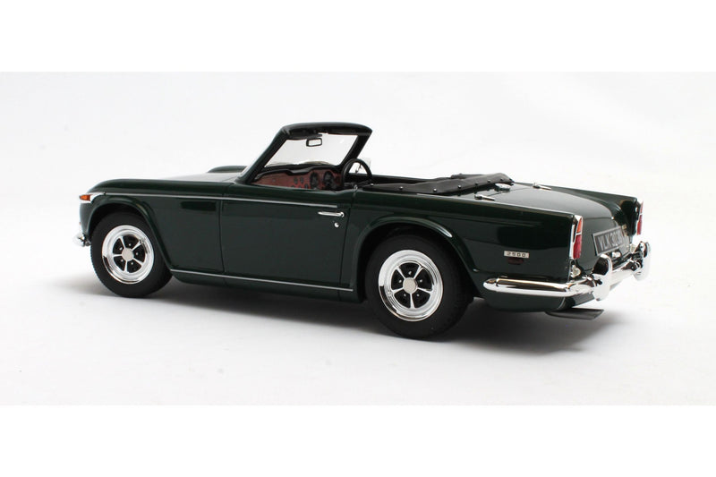 Triumph TR5 P.I. (1967-1968) - green 1:18