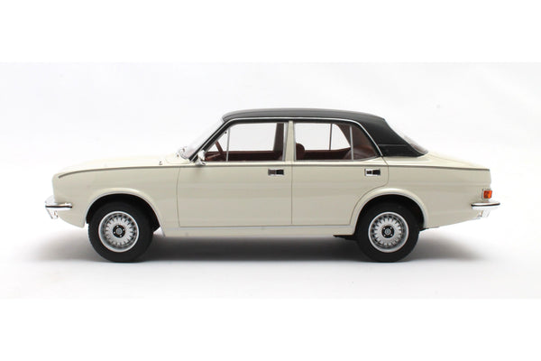 Morris Marina Saloon (1976) - white 1:18