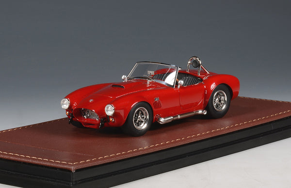 1/43 Revell Model AC Cobra 427 in red 28112 1/43 Revell Model AC Cobra 427 in red 28112