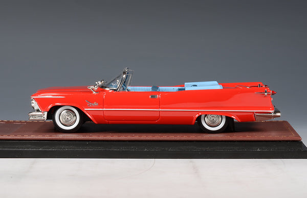 1957 Imperial Crown Convertible (open roof) -  red 1:43