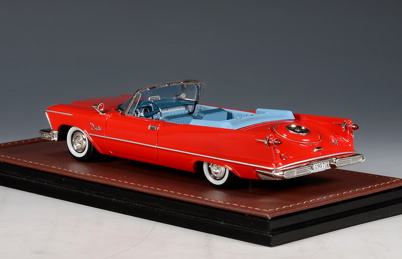 1957 Imperial Crown Convertible (open roof) -  red 1:43