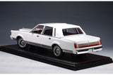 1989 Lincoln Town Car "Signature Series" - Arctic White 1:43