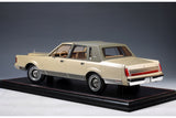 1989 Lincoln Town Car "Signature Series" -  Sandstone Clearcoat Metallic 1:43