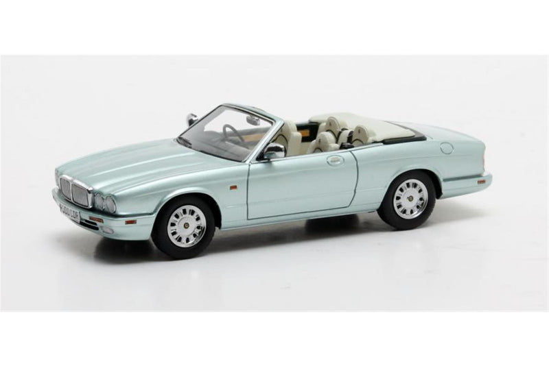 Daimler Corsica Concept 1995 - light blue met. 1:43