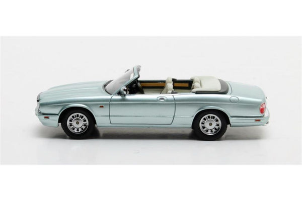 Daimler Corsica Concept 1995 - light blue met. 1:43