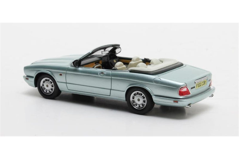 Daimler Corsica Concept 1995 - light blue met. 1:43