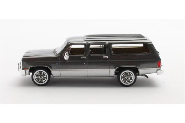 Chevrolet Suburban 1981 - grey met. 1:43