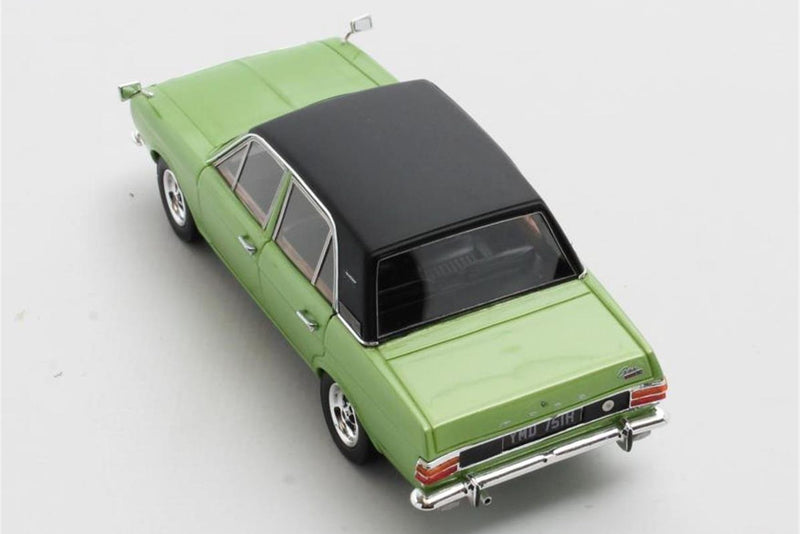 MX40603-092 Ford Cortina 1600E Vert Métal - 1967 au 1/43 de Matrix MX40603-092 Ford Cortina 1600E Vert Métal - 1967 au 1/43 de Matrix