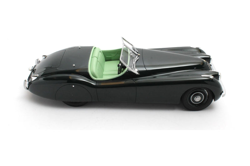 Jaguar XK120 OTS 1948 - green 1:18