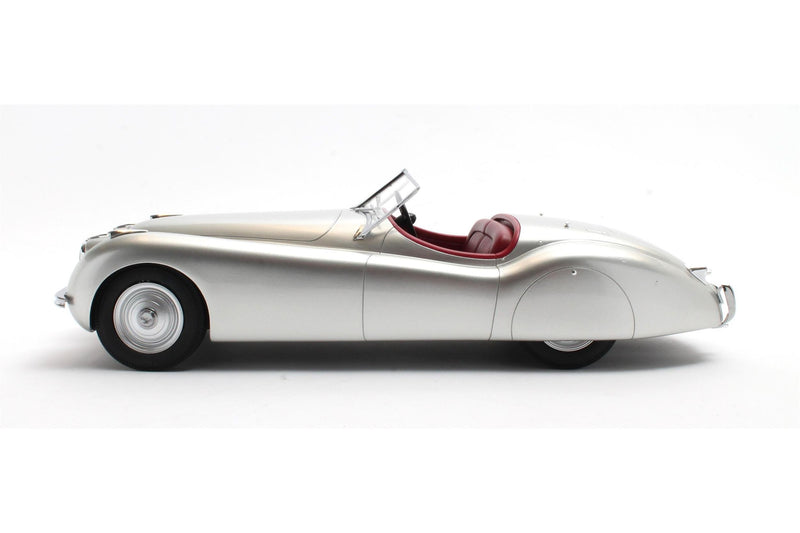 Jaguar XK120 OTS 1948 - silver 1:18